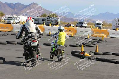 media/Mar-20-2023-Moto Forza (Mon) [[d0bbc59e78]]/Around the Pits/